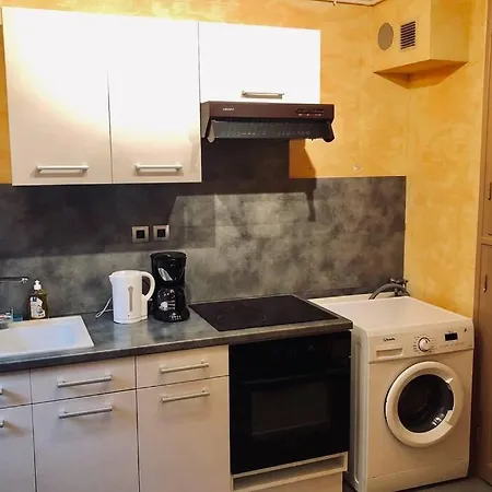 F3 - Neuf - 4/6 P - Lits King Size - Wifi - Cour Apartment Le Puy-en-Velay Exterior photo