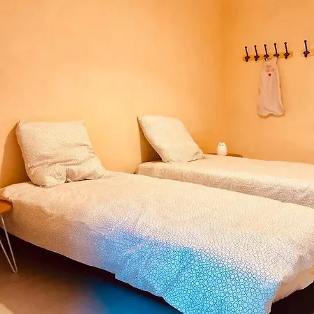 F3 - Neuf - 4/6 P - Lits King Size - Wifi - Cour Apartment Le Puy-en-Velay Exterior photo